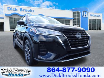 Used 2022 Nissan Kicks SV