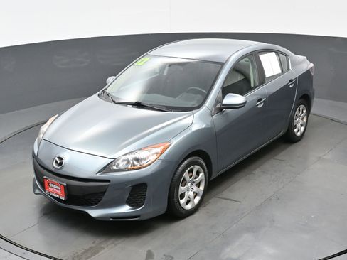 Used 2012 MAZDA MAZDA3 i Sport image 29