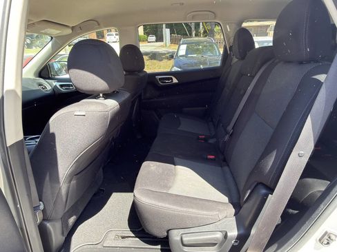 Used 2017 Nissan Pathfinder S AWD/4WD image 24