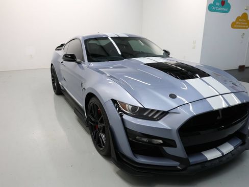 Used 2022 Ford Mustang Shelby GT500 w/ Technology Package RWD image 59