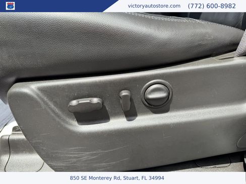 Used 2011 Chevrolet Tahoe LT w/ Luxury Package AWD/4WD image 29