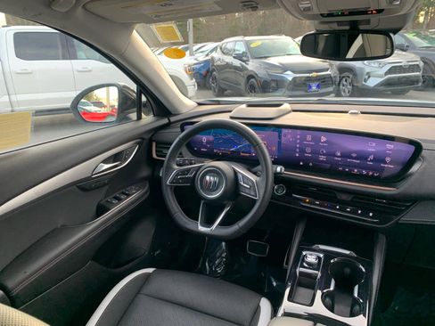 Certified 2025 Buick Envision Sport Touring image 35