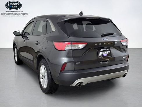 Certified 2020 Ford Escape SE image 5
