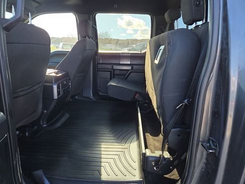 Used 2018 Ford F150 XLT w/ Equipment Group 302A Luxury AWD/4WD image 29
