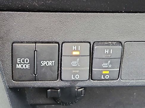 Certified 2017 Toyota RAV4 Limited w/ All Weather Liner Package image 27