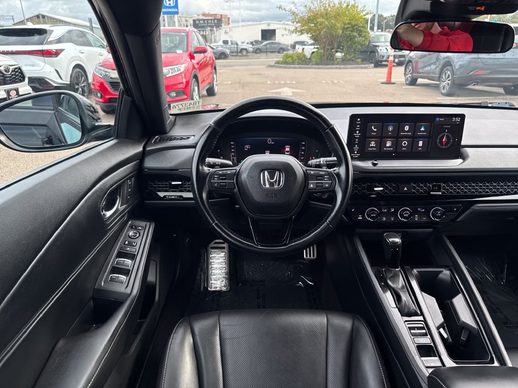 Used 2023 Honda Accord Sport image 12