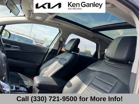 Certified 2023 Kia Sportage SX AWD/4WD image 12