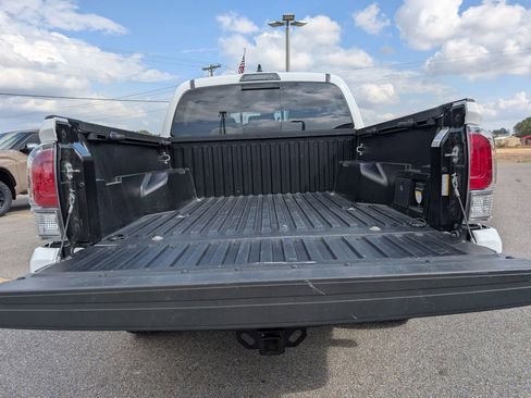 Used 2023 Toyota Tacoma TRD Sport w/ Advanced Technology Package image 31