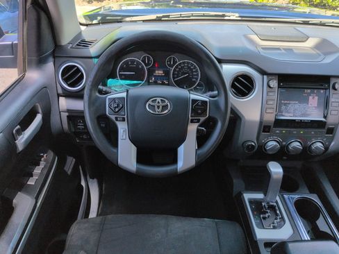 Used 2015 Toyota Tundra SR5 w/ SR5 Upgrade Package AWD/4WD image 15