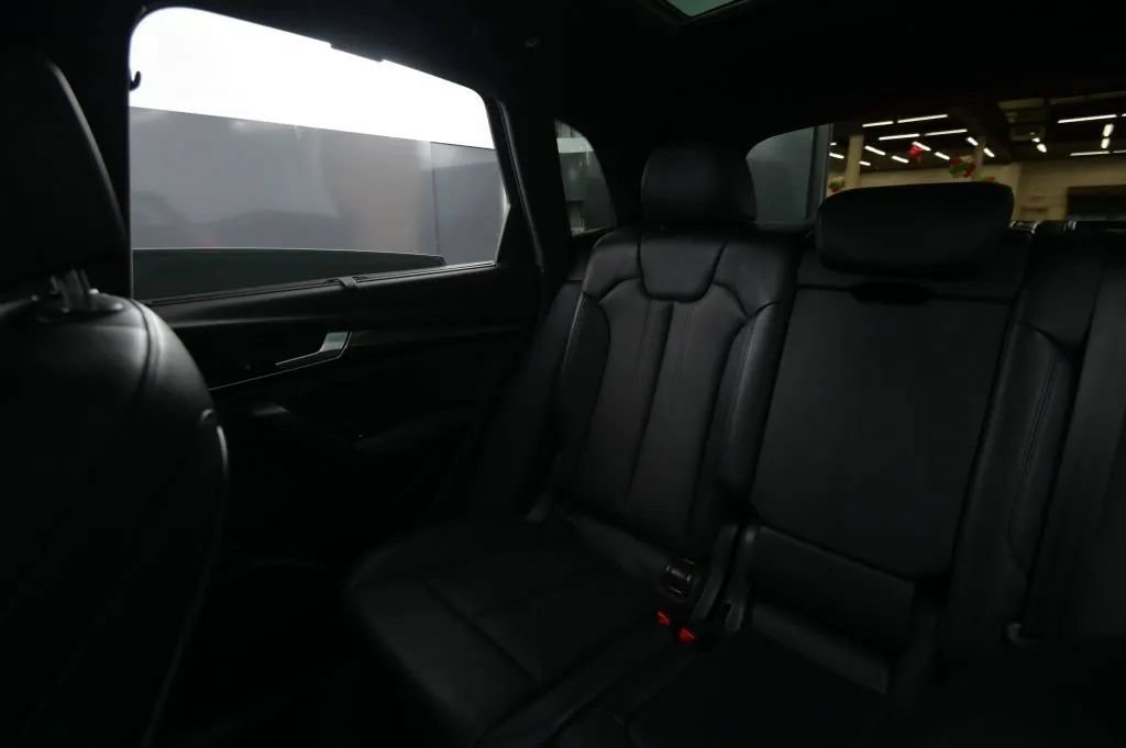 Used 2019 Audi SQ5 Premium Plus w/ Premium Plus Package AWD/4WD image 42