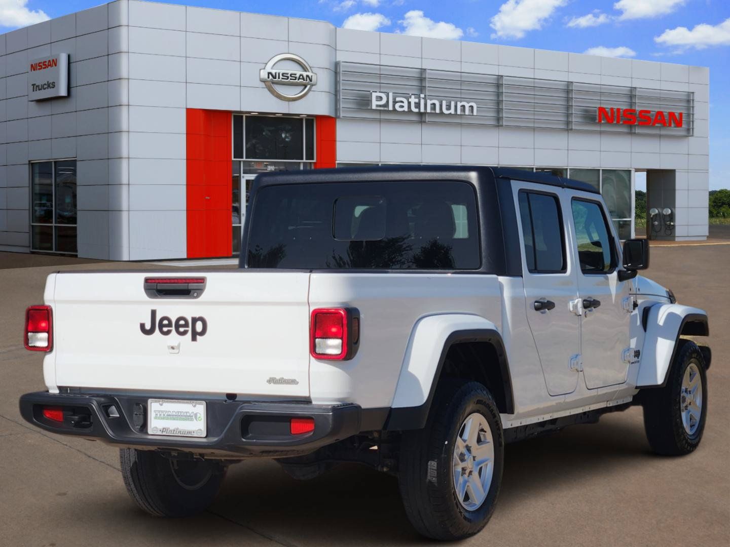 Used 2022 Jeep Gladiator Sport AWD/4WD image 4