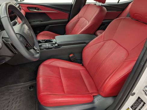 Used 2025 Toyota Camry XSE image 5