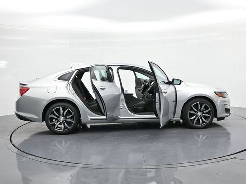 Used 2022 Chevrolet Malibu RS image 22