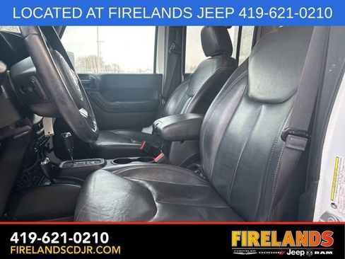 Used 2017 Jeep Wrangler Unlimited Sahara image 19
