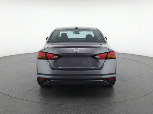 Used 2025 Nissan Altima 2.5 SV FWD image 7
