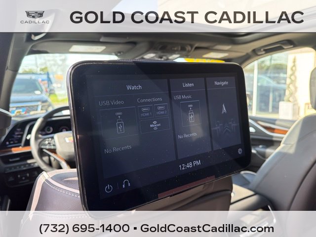 Used 2021 Cadillac Escalade Premium Luxury w/ Driver Assist Tech Package AWD/4WD image 20