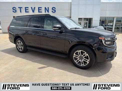 Used 2025 Ford Expedition Max Active AWD/4WD image 2