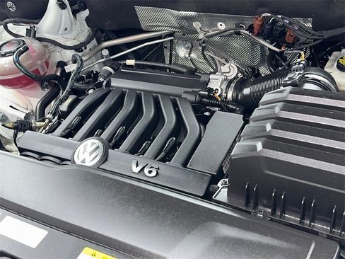Used 2023 Volkswagen Atlas Cross Sport SEL Premium R-Line image 57