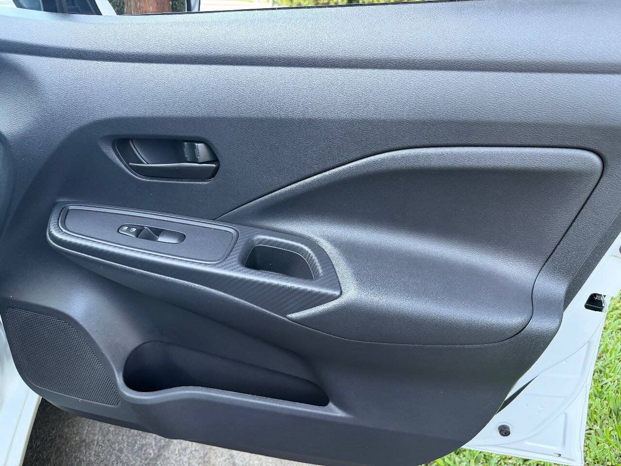 Used 2024 Nissan Versa S w/ S Plus Package FWD image 24