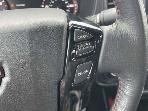 Used 2024 Nissan Frontier PRO-4X AWD/4WD image 12