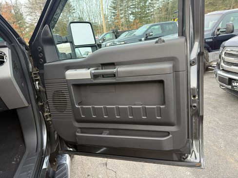 Used 2016 Ford F250 Lariat w/ Lariat Interior Package image 24