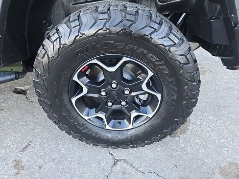 Used 2023 Jeep Wrangler Unlimited Rubicon w/ Safety Group image 25