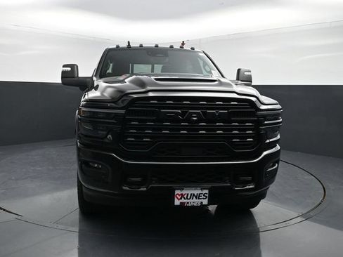 New 2026 RAM 2500 Limited AWD/4WD image 2