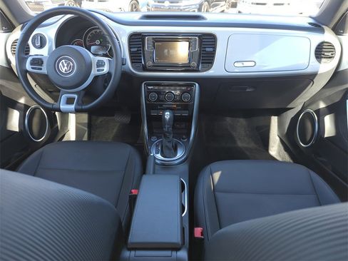 Used 2019 Volkswagen Beetle 2.0T SE image 23