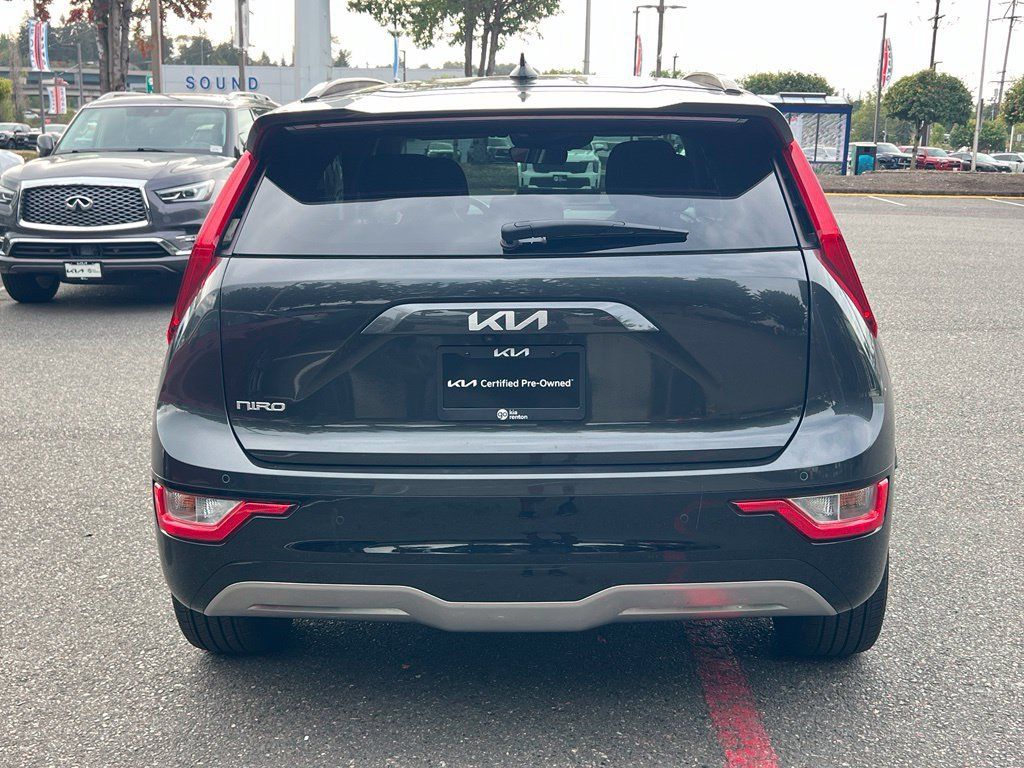 Certified 2023 Kia Niro Wind w/ Wind Preserve Package FWD image 6