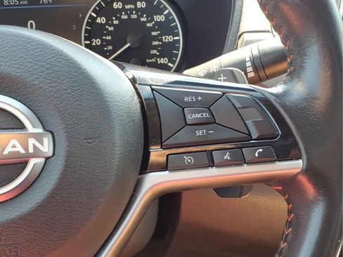 Used 2023 Nissan Altima 2.5 SR FWD image 14