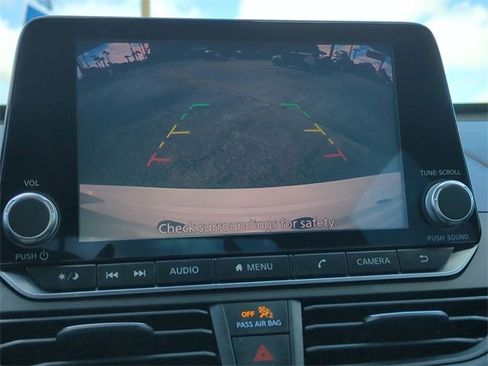 Used 2020 Nissan Altima 2.5 SR image 19