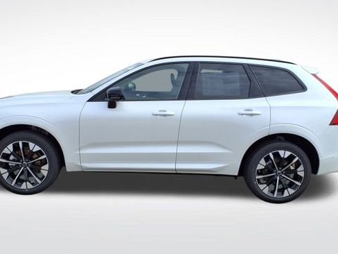 New 2026 Volvo XC60 B5 Plus w/ Protection Package Premier image 5
