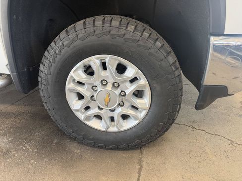 Used 2021 Chevrolet Silverado 2500 LT w/ All Star Edition AWD/4WD image 30