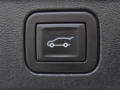 Used 2025 Cadillac Escalade IQ Sport 2 w/ LPO, ONYX Package image 12