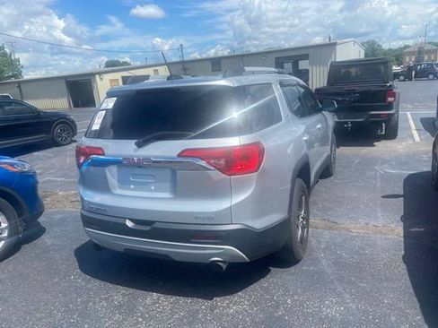 Used 2017 GMC Acadia SLT w/ LPO, Cargo Package AWD/4WD image 4