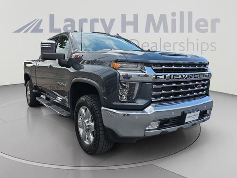 Used 2020 Chevrolet Silverado 2500 LTZ w/ Technology Package AWD/4WD image 7