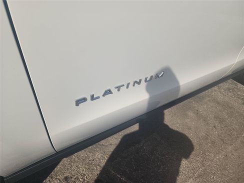 New 2027 Ford Expedition Max Platinum w/ Platinum Ultimate Package AWD/4WD image 10