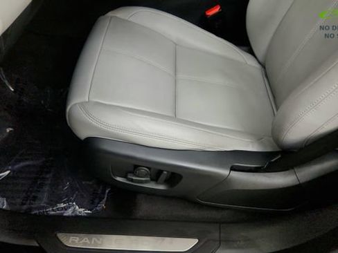 Used 2024 Land Rover Range Rover Velar Dynamic SE AWD/4WD image 50
