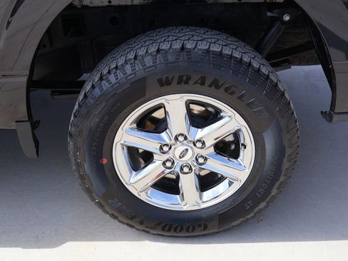 Used 2025 Ford F150 XLT w/ Equipment Group 301A Standard image 12