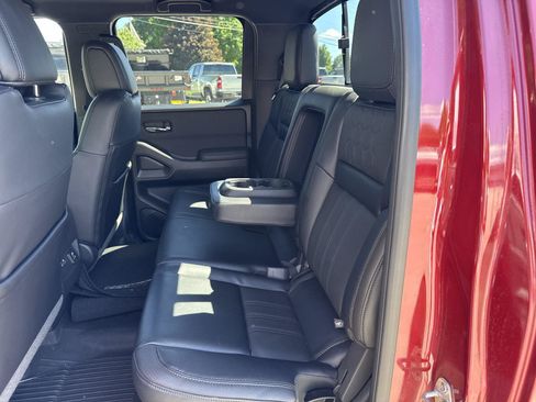 Used 2022 Nissan Frontier PRO-4X w/ Pro-4X Premium Package AWD/4WD image 13