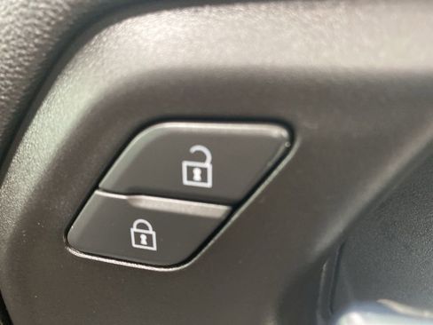 Used 2020 Chevrolet Silverado 1500 RST w/ True North Edition image 19