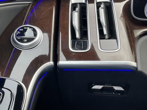 Certified 2024 Mercedes-Benz S 580e S 580e 4MATIC Sedan image 23