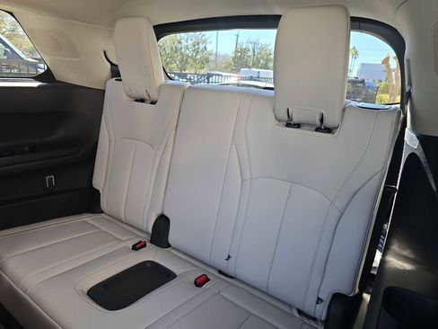 New 2026 INFINITI QX60 Luxe w/ Cargo Package image 12