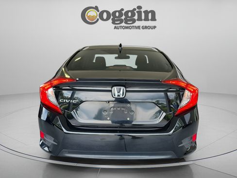 Used 2018 Honda Civic EX-T image 4