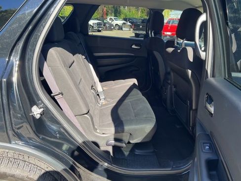Used 2022 Dodge Durango SXT image 16