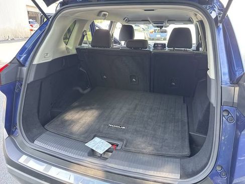 Used 2023 Nissan Rogue SV AWD/4WD image 12