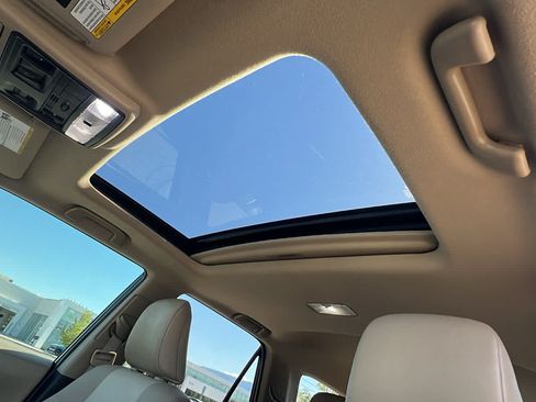 Used 2023 Toyota 4Runner SR5 Premium w/ Moonroof Package AWD/4WD image 31