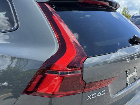 New 2026 Volvo XC60 B5 Core w/ Protection Package image 9
