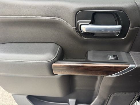 Used 2021 GMC Sierra 1500 SLT image 28