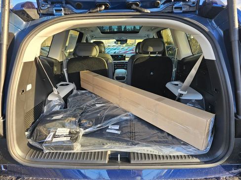 New 2026 Hyundai Ioniq 9 Limited image 12